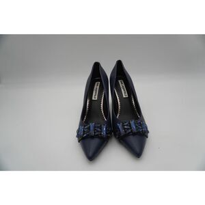 Karl Lagerfeld Paris Navy pump with Navy embellishments. Cushion/comfort Size 8.